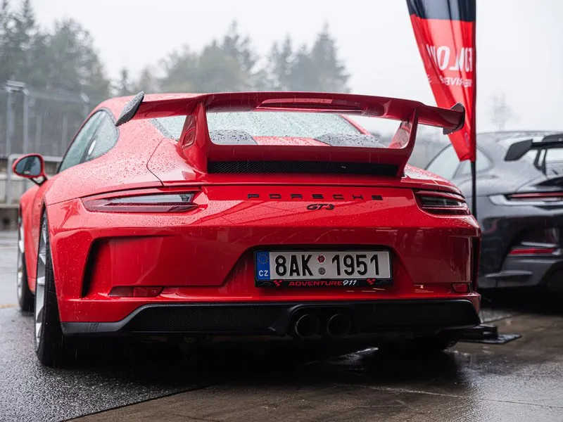 Jízda v Porsche 911 Carrera GT3 na okruhu
