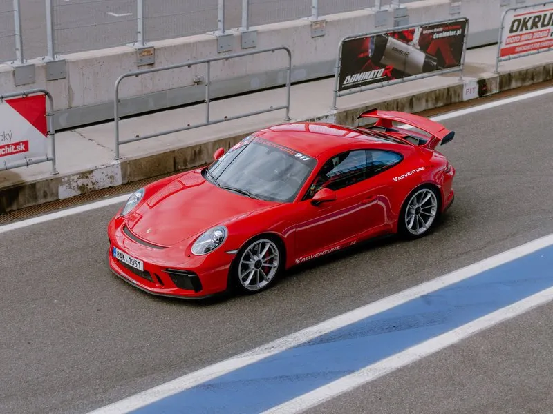 Jízda v Porsche 911 Carrera GT3 na okruhu