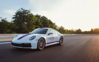 Jízda v Porsche 911 Carrera 4S na okruhu