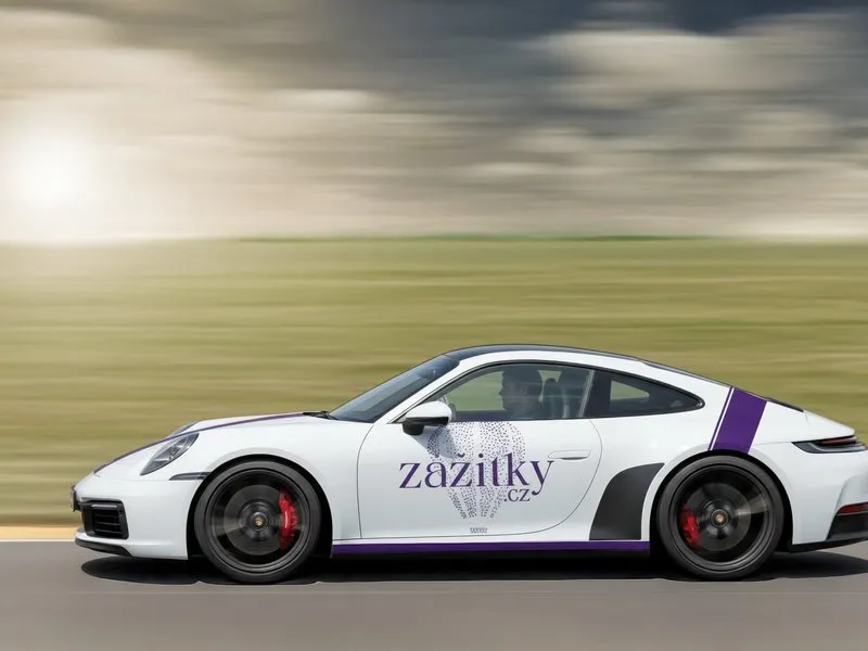 Jízda v Porsche 911 Carrera 4S na okruhu