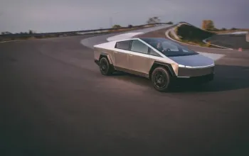Jízda v Tesle Cybertruck