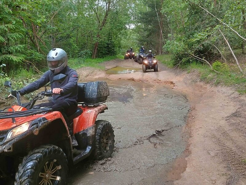 Extrémní jízda na čtyřkolce