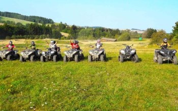 Extrémní jízda na čtyřkolce