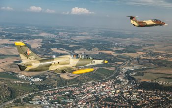 Zážitkový let stíhačkou L-29 Delfín