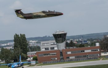 Zážitkový let stíhačkou L-29 Delfín