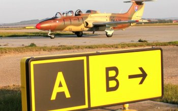 Zážitkový let stíhačkou L-29 Delfín