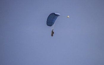 Tandemový seskok padákem