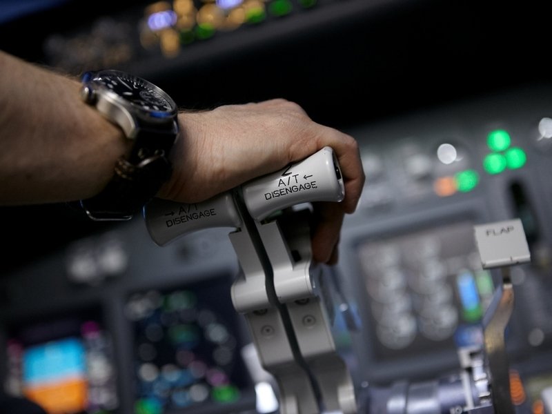 Pilotování simulátoru Boeing 737 NG