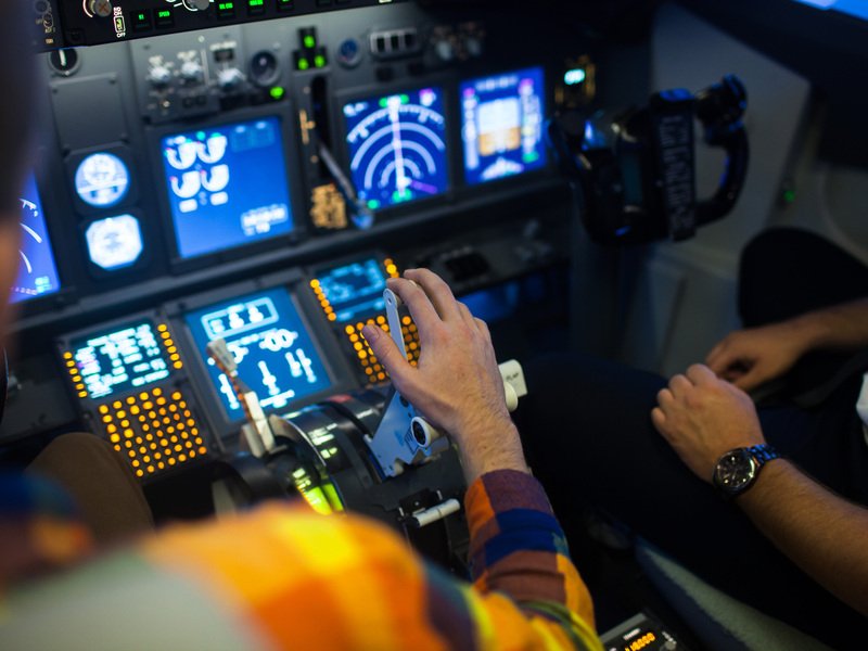 Pilotování simulátoru Boeing 737 NG