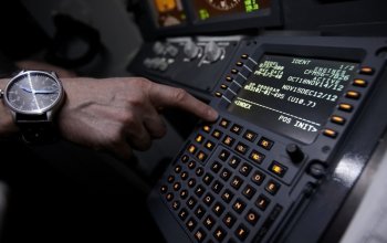 Pilotování simulátoru Boeing 737 NG