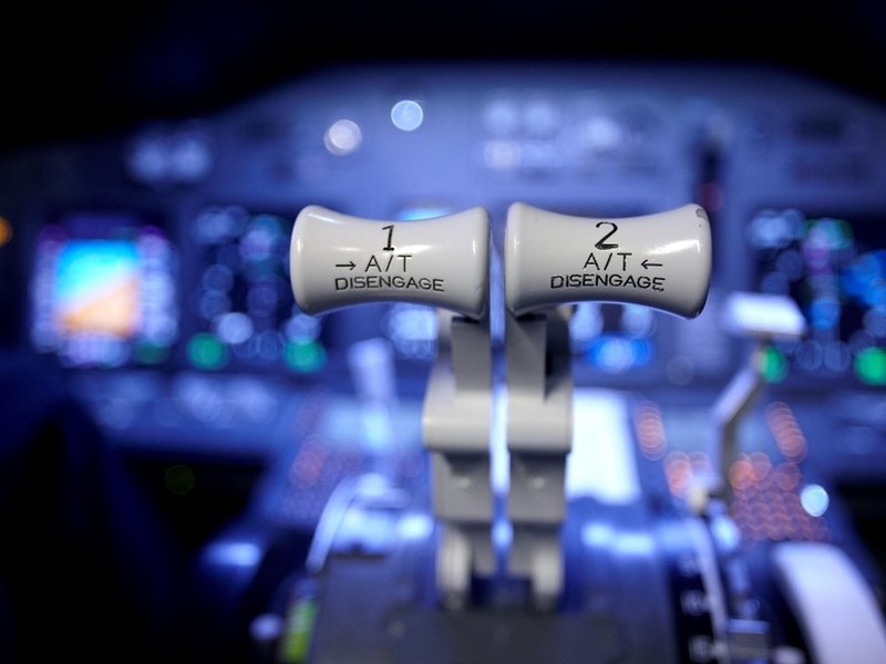 Pilotování simulátoru Boeing 737 NG