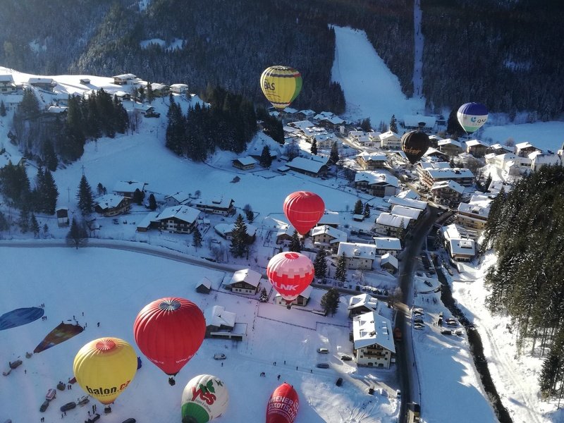 Zimní expediční let balonem