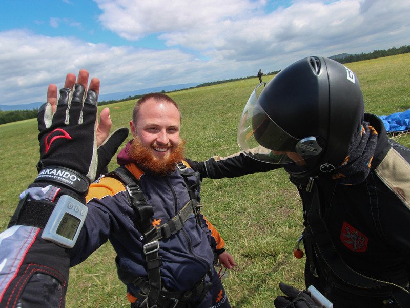 Tandemový seskok padákem