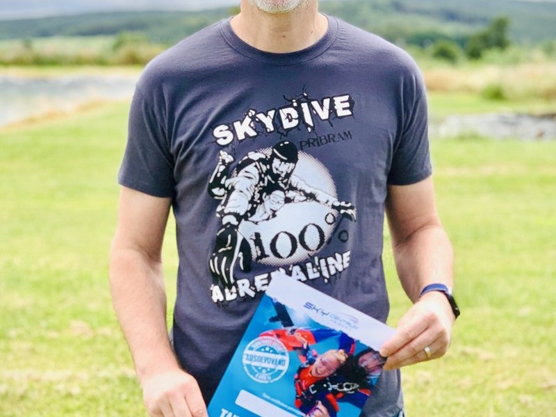 Tandemový seskok padákem