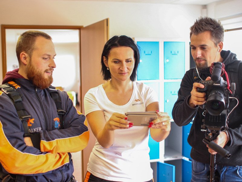 Tandemový seskok padákem