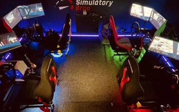 Autoškola nanečisto na simulátoru v Brně