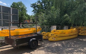 Vinařský výlet na koloběžce a v kánoi s degustací ve vinařství Hraniční zámeček – Lednice