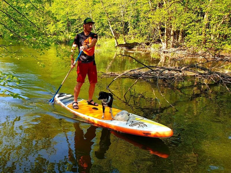 Vinařský výlet na koloběžce a v kánoi s degustací ve vinařství Hraniční zámeček – Lednice