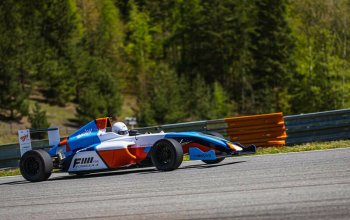 Atom Ariel vs. Formule F4 Mygale