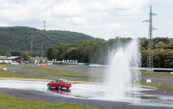 Zábavný kurz bezpečné jízdy