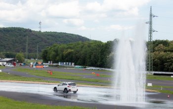 Zábavný kurz bezpečné jízdy