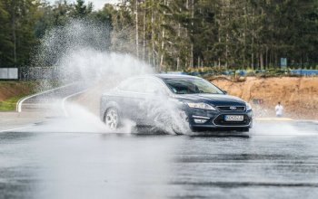 Zábavný kurz bezpečné jízdy