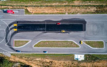 Zábavný kurz bezpečné jízdy