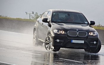 Zábavný kurz bezpečné jízdy