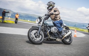 Kurz bezpečné jízdy na motorce