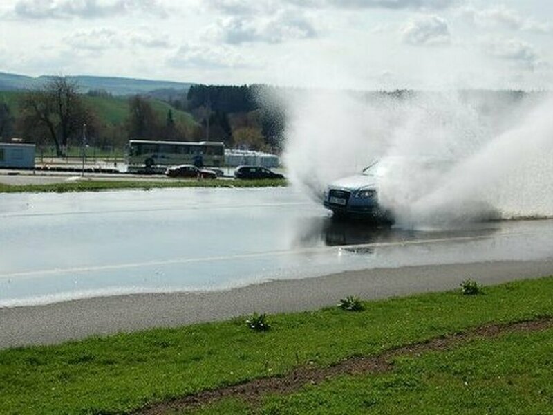 Škola bezpečné jízdy