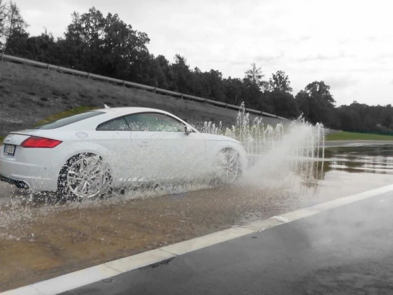 Škola bezpečné jízdy