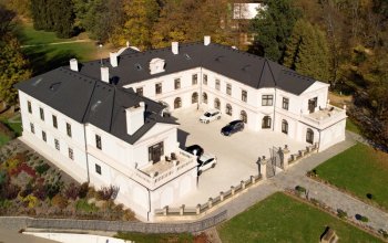 Dámská jízda na Zámku Wichterle