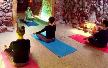 Jóga a meditace v solné jeskyni v Praze