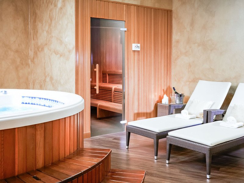 Malé privátní spa pro 4 osoby