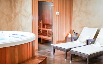 Malé privátní spa pro 4 osoby