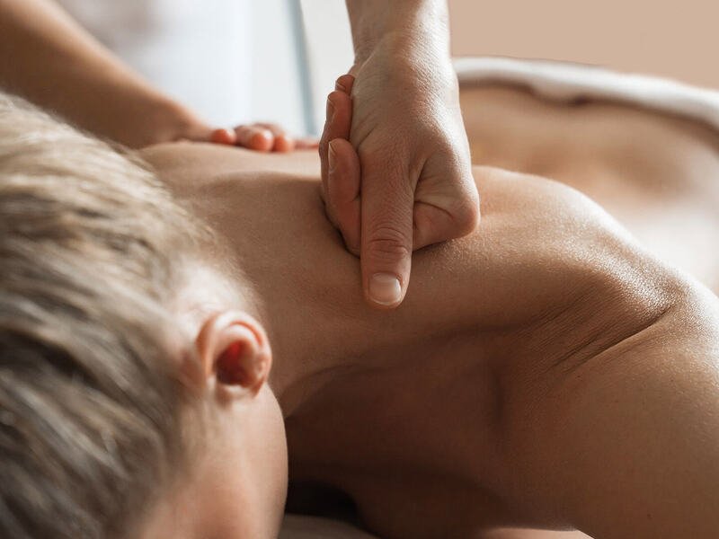 Aroma masáž + 2h vstup do Saunového světa