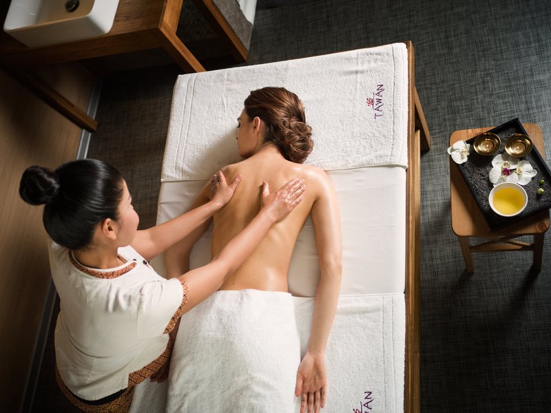 Relax & Beauty – Aroma masáž a hydratace pleti PHYRIS AQUActive