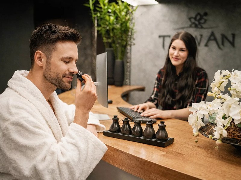 Gentleman Ritual – masáž zad a luxusní péče o pleť pro muže