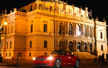 Jízda historickým centrem Prahy v červeném BMW Z4