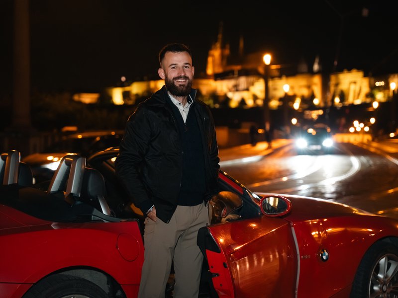 Jízda historickým centrem Prahy v červeném BMW Z4