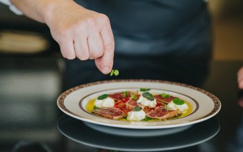 Pobyt na letišti s degustační večeří pro dva