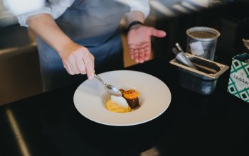 Pobyt na letišti s degustační večeří pro dva