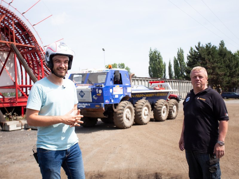 Ostrava: Jízda v legendární Tatra 813