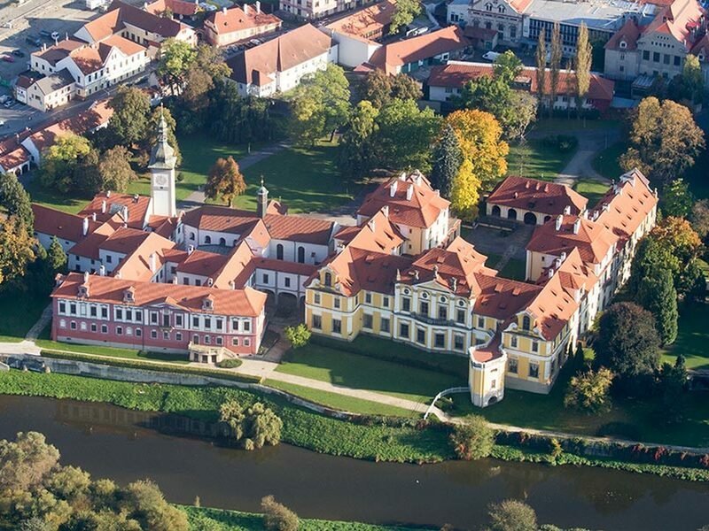 Vyhlídkový let nad Prahou Západ