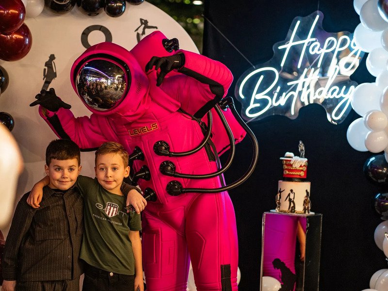 Neomezené arkádové hry v LEVELS Prague až na 180 minut