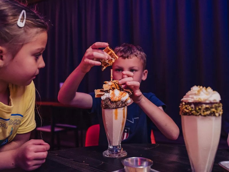 Neomezené arkádové hry v LEVELS Prague až na 180 minut