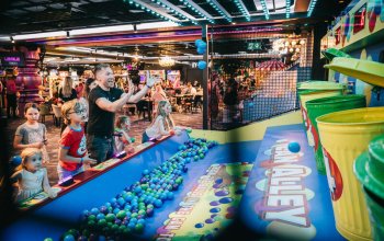 Neomezené arkádové hry v LEVELS Prague až na 180 minut