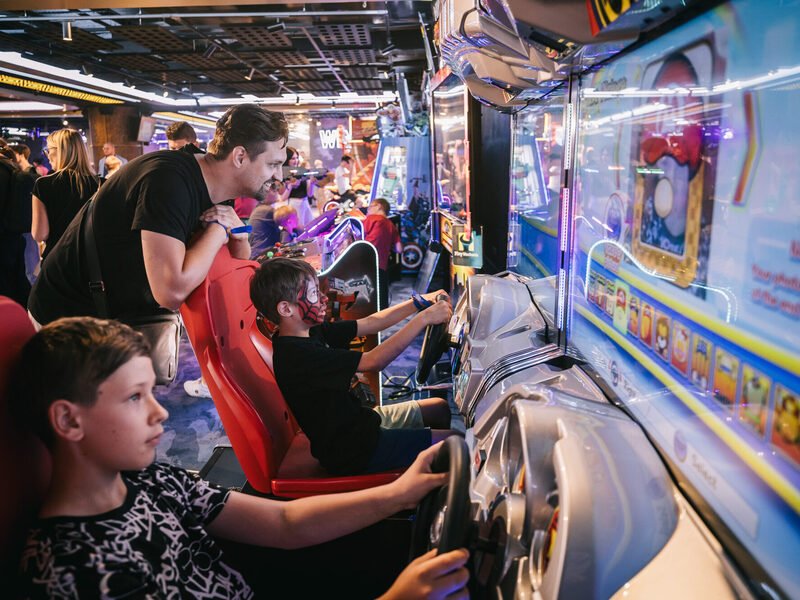 Neomezené arkádové hry v LEVELS Prague až na 180 minut