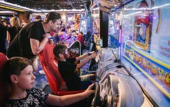 Neomezené arkádové hry v LEVELS Prague až na 180 minut