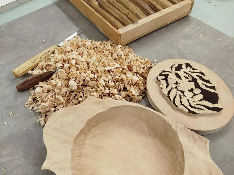 Vyřežte si vlastní misku a odneste si domů originál ze dřeva